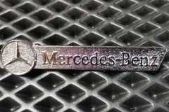 Шильдик Mercedes Benz